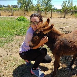 Meet your Posher, Alejandra